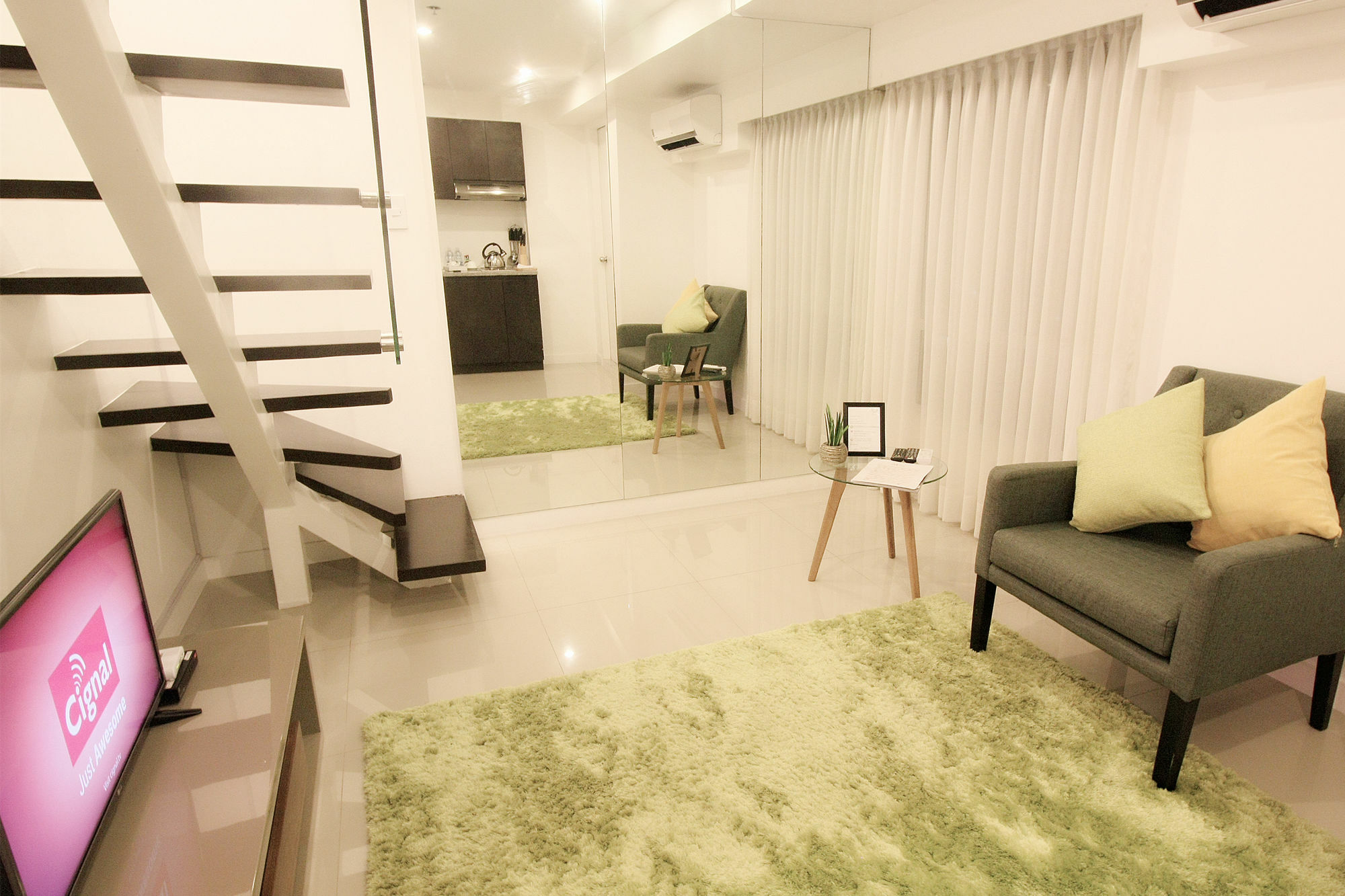 Maxstays - Max Style @ Fort Victoria Makati City Buitenkant foto